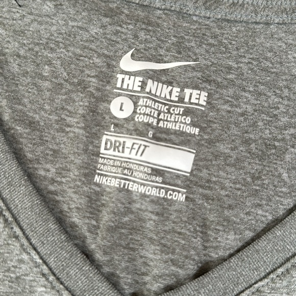 Nike Dri-Fit Tee - Picture 2 of 3